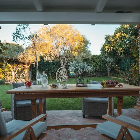 Maison Noisette Guest house 4*